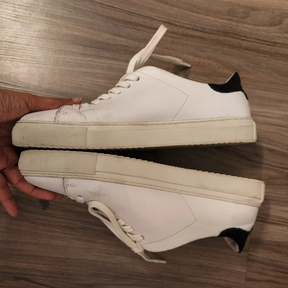 Axel arigato sneakers size 9 - Picture 4 of 8